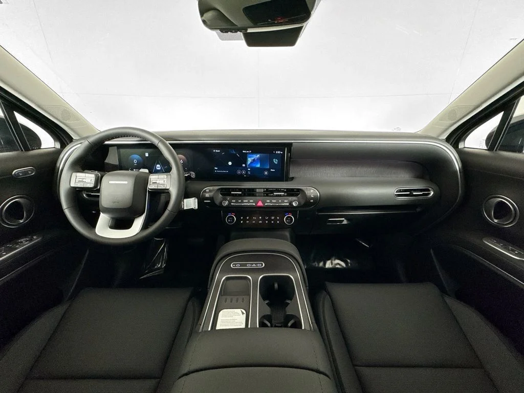 New 2026 Black Hyundai SEL Premium image 7