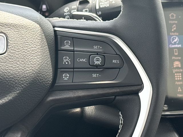 New 2026 White/off-white Jeep Limited Reserve image 27