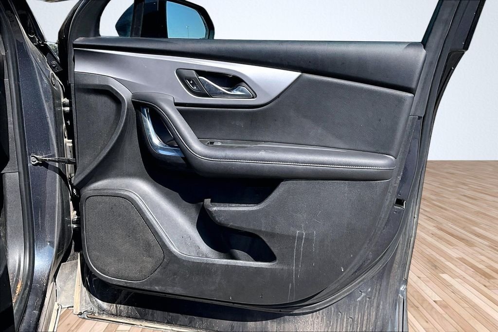 Used 2022 Gray Chevrolet LT image 16