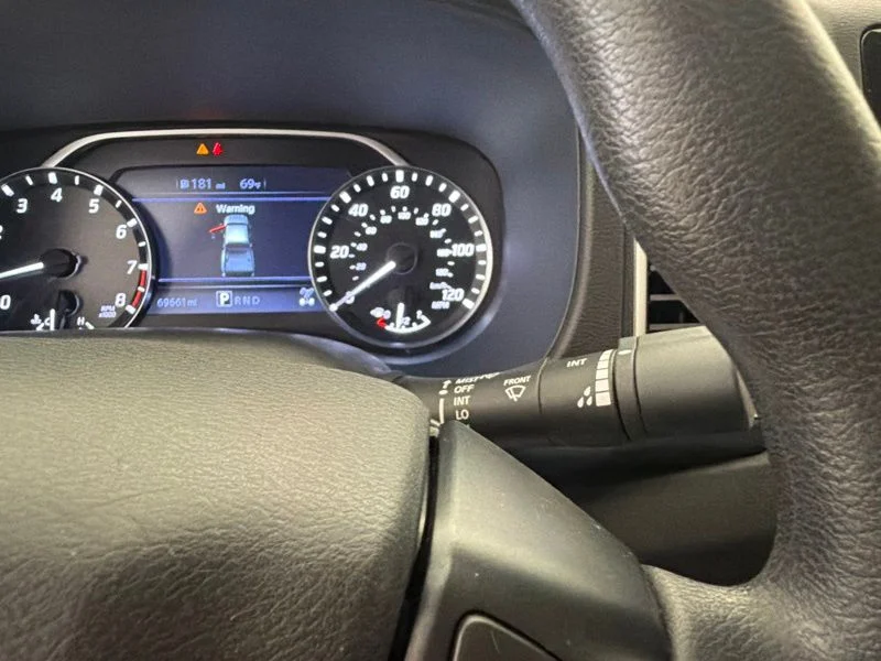 Used 2022 White Nissan SV image 24