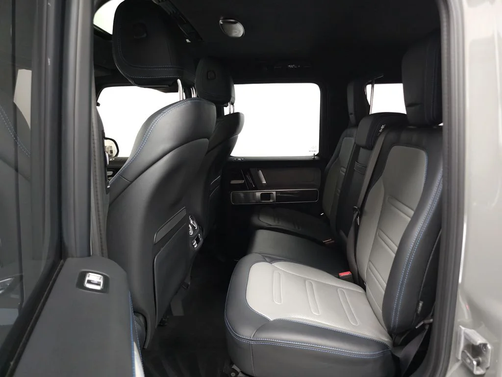 Used 2025 MANUFAKTUR Arabian Gray Mercedes-Benz G 580 image 28