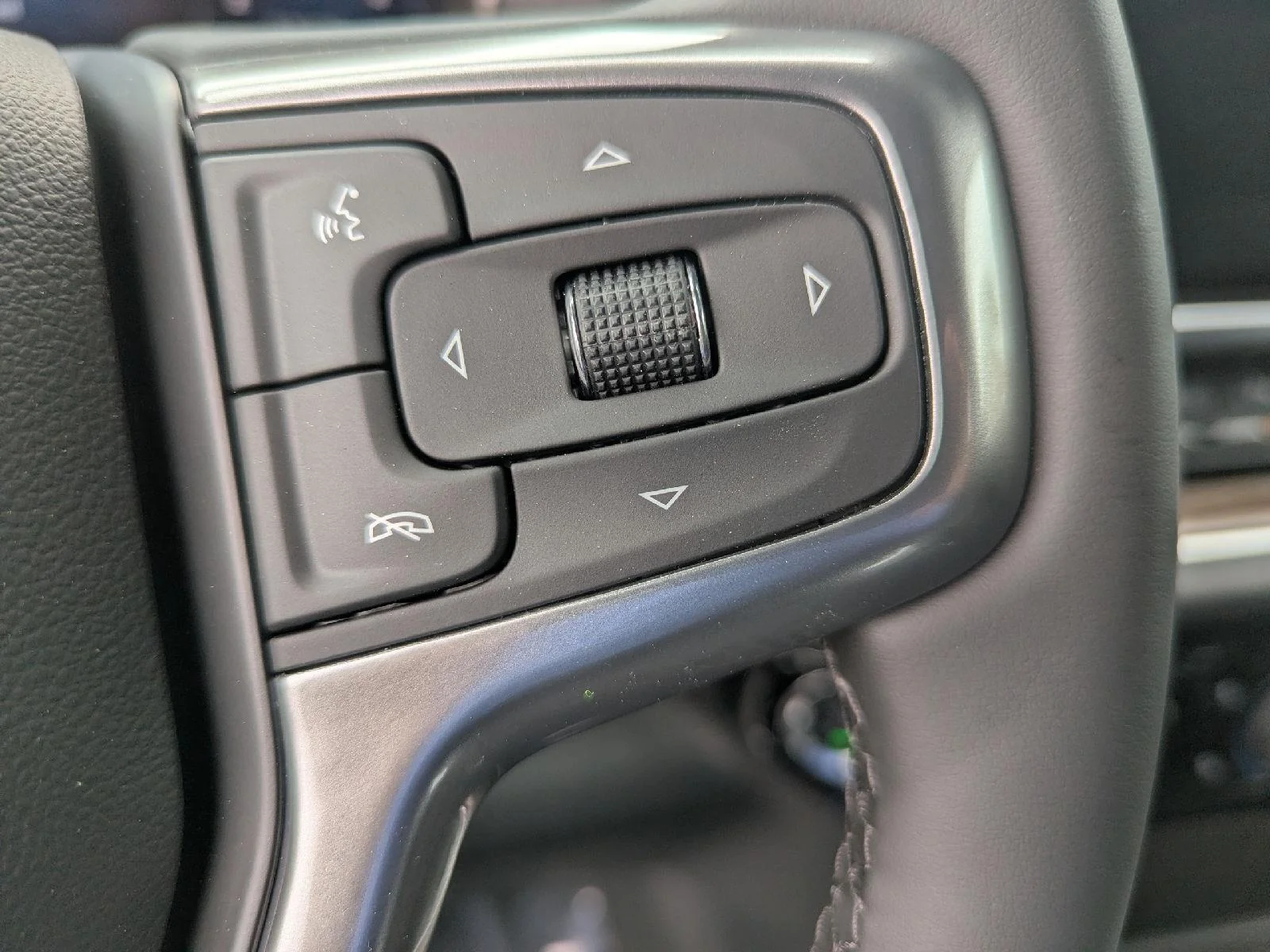 New 2026 Cypress Gray Chevrolet LT image 37