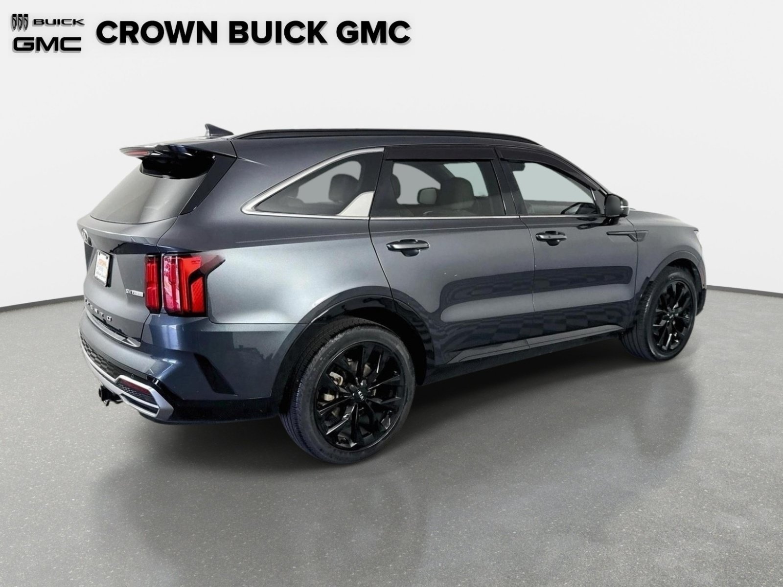Used 2021 Gravity Gray Kia SX image 5