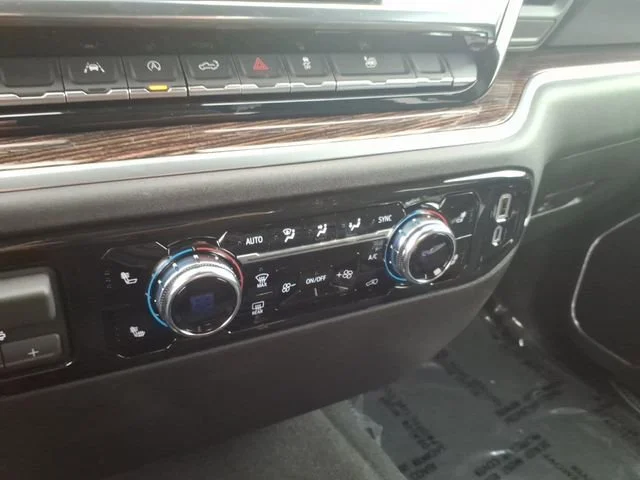 Used 2026 Summit White GMC SLE image 24