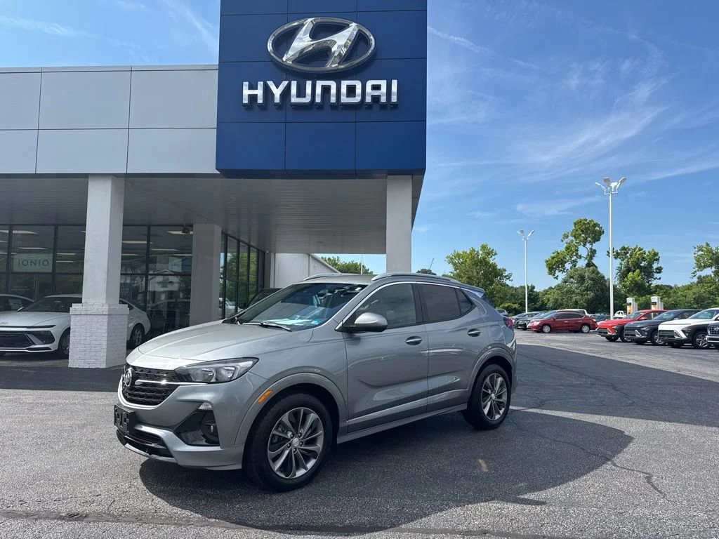 Used 2023 Moonstone Gray Metallic Buick Select image 1