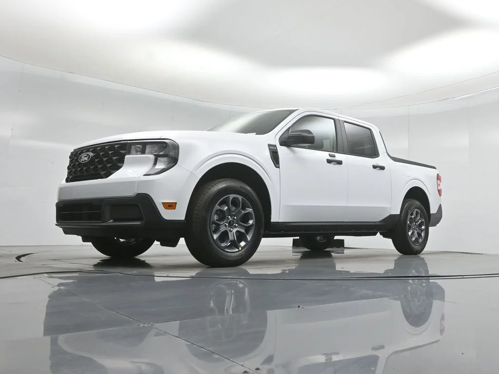 New 2026 White Ford XLT image 40