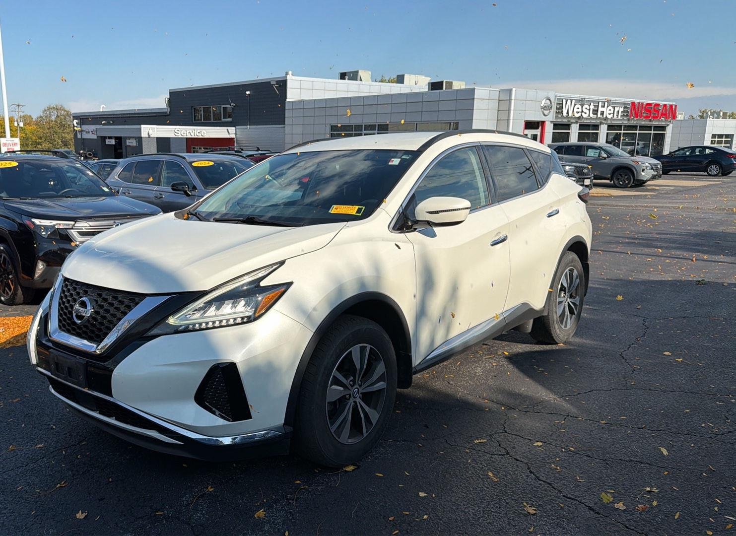 Used 2020 Pearl White Tricoat Nissan SV image 3