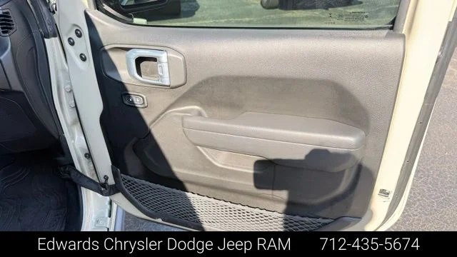 Used 2022 Beige Jeep Willys image 30