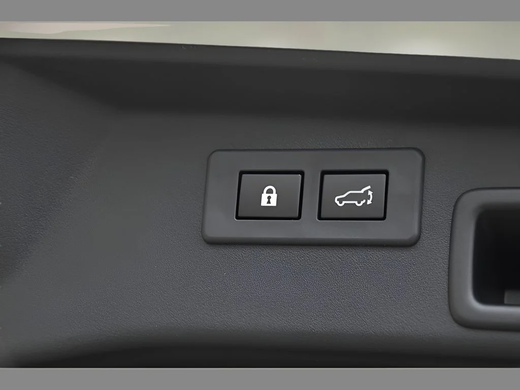 New 2026 CRYSTAL WHITE PEARL Subaru Premium image 21