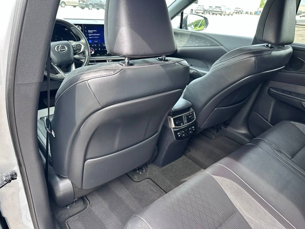2023 Lexus RX 350 - Photo 28