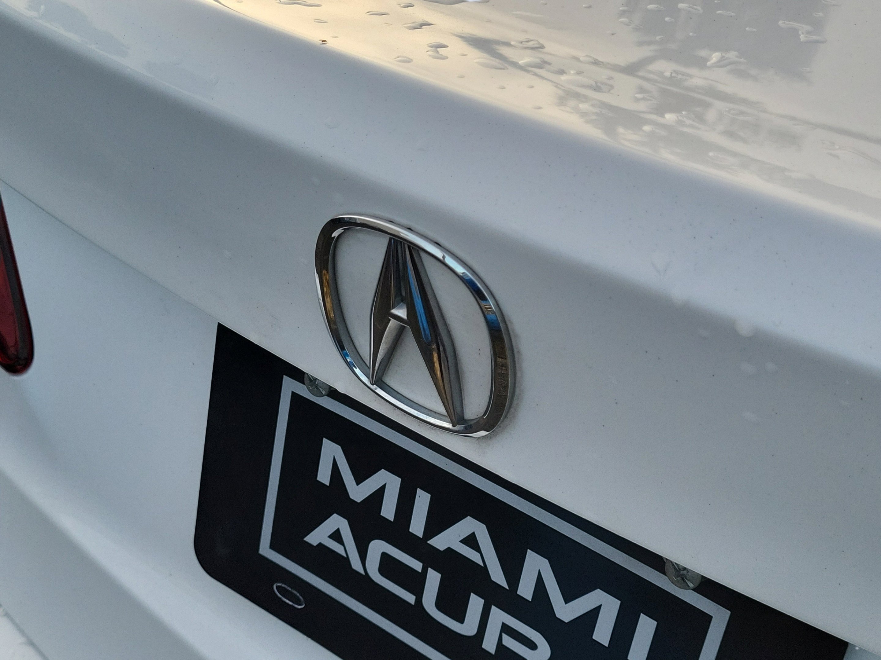 Used 2016 Bellanova White Pearl Acura Tech image 6