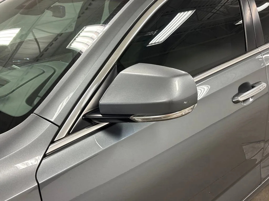Used 2021 SATIN STEEL METALLIC Cadillac Luxury image 12