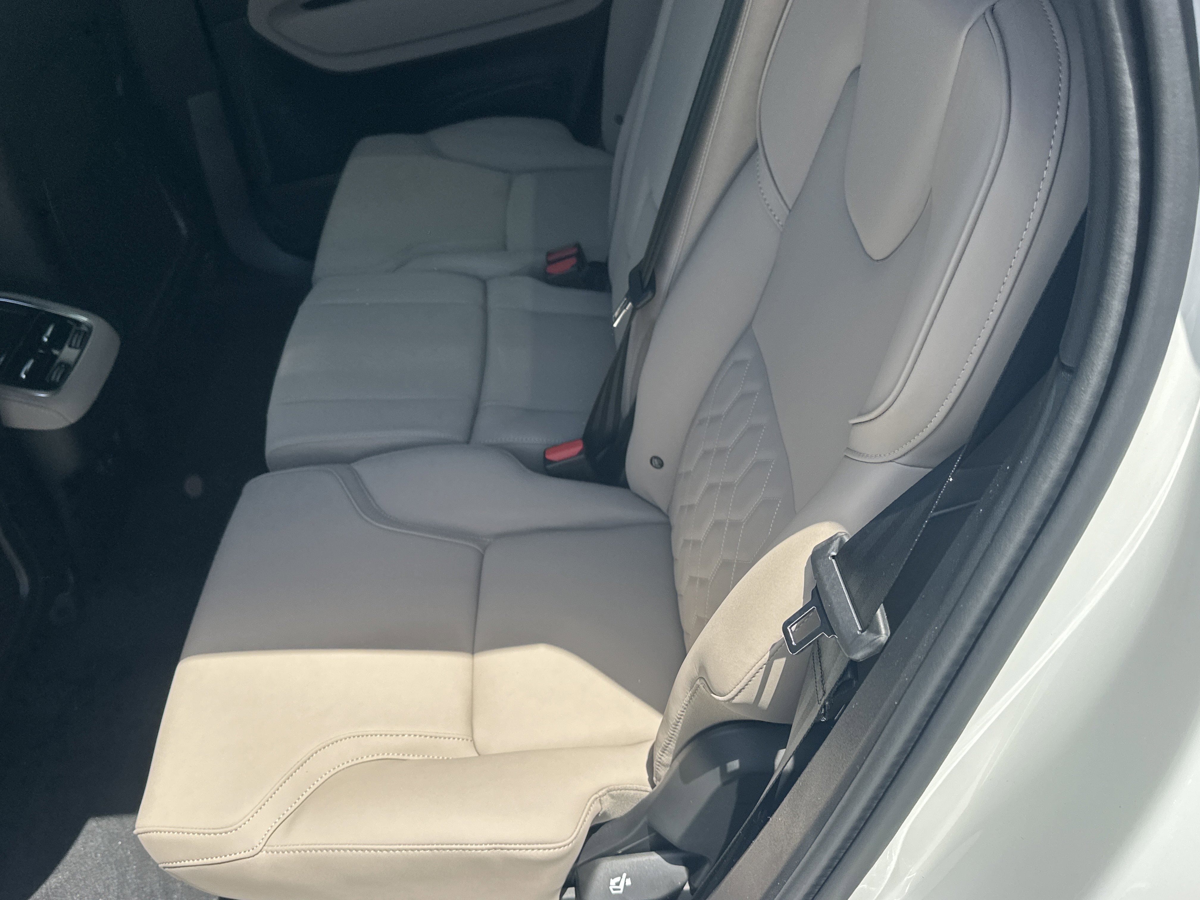 New 2026 Crystal White Volvo Plus image 11