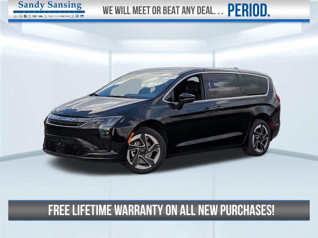 2027 Chrysler Pacifica Limited's photo