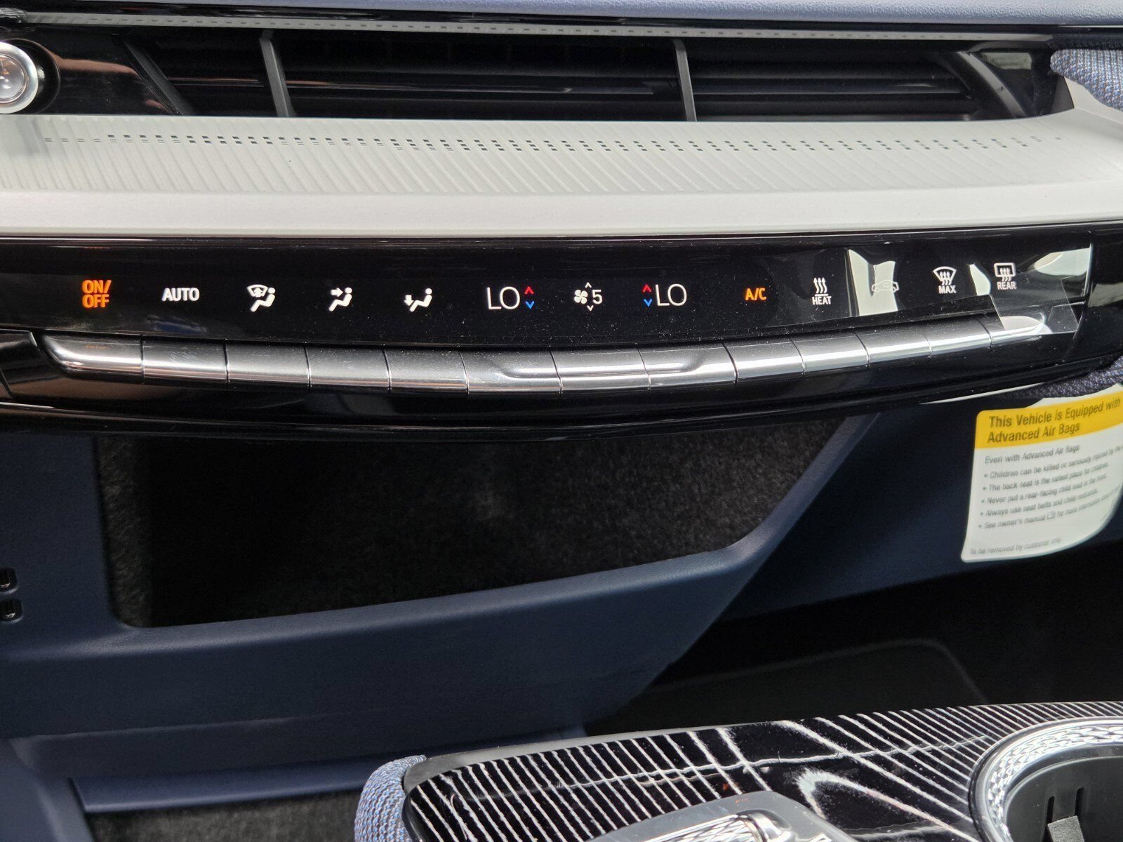 2026 Cadillac OPTIQ Premium Sport - Photo 25