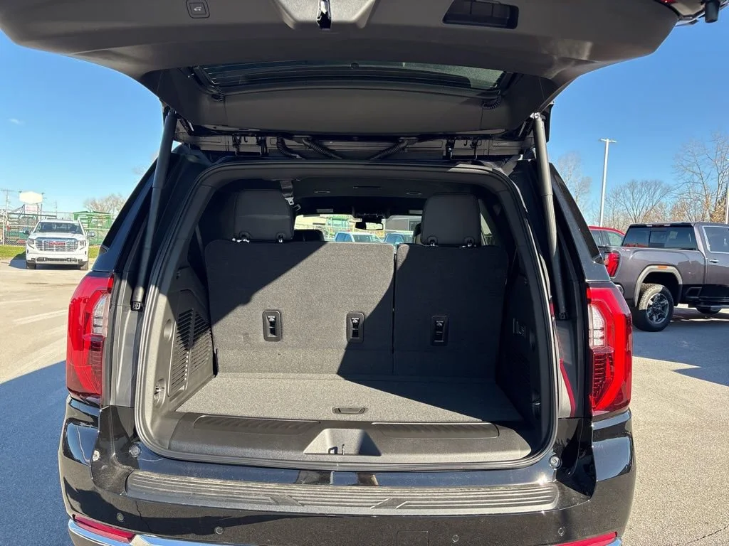 2026 GMC Yukon Elevation - Photo 8