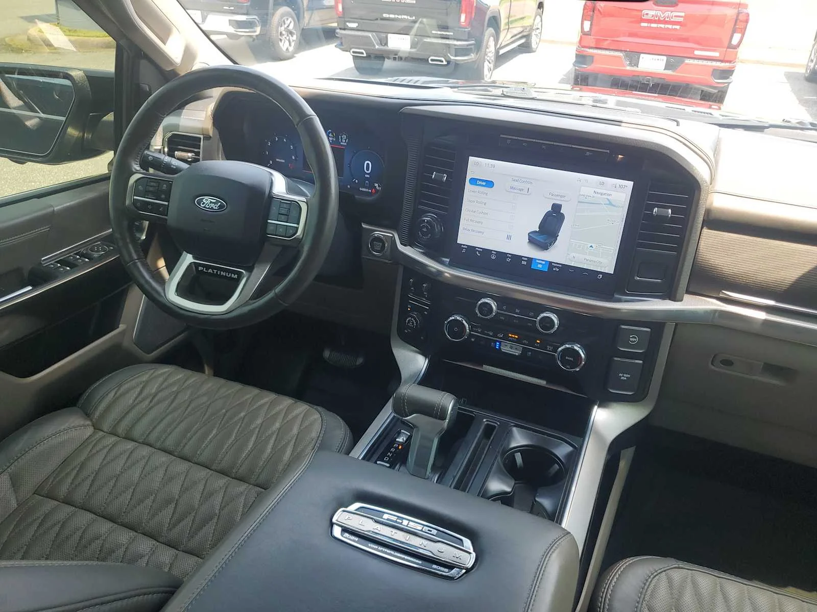 Used 2024  Ford Platinum image 18