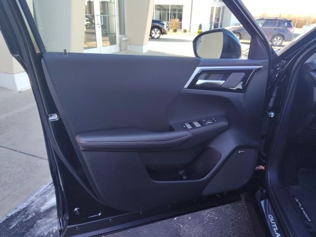New 2026 Black Mitsubishi ES image 11