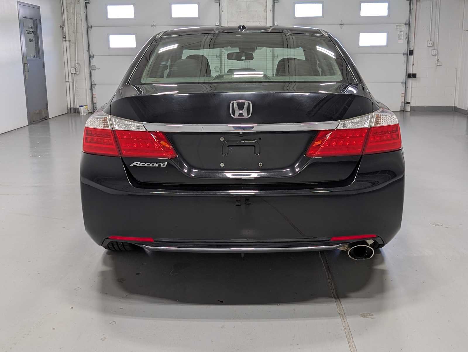 Used 2014 Crystal Black Pearl Honda EX-L image 9