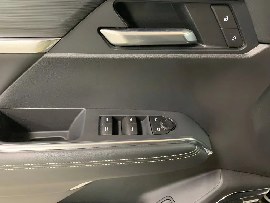 2025 GMC Acadia Elevation - Photo 25