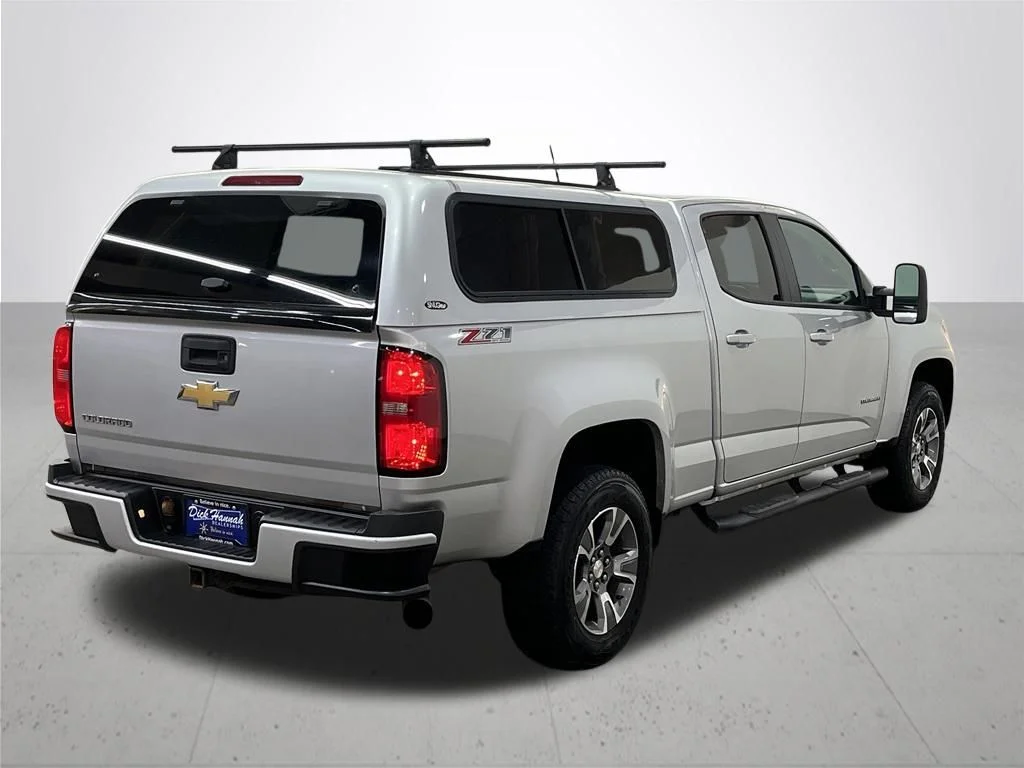 Used 2016 Silver Chevrolet Z71 image 10