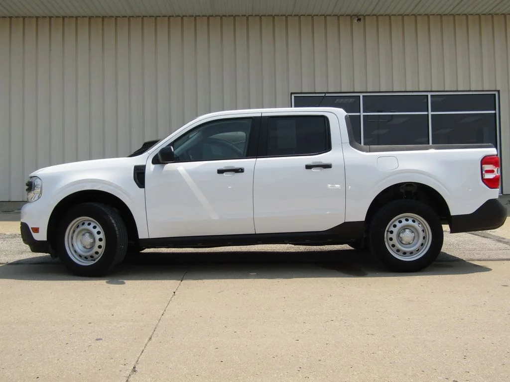 Used 2024 Oxford White Ford XL image 10