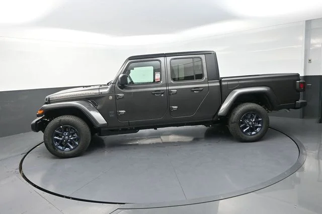 New 2026 Granite Crystal Metallic Clear-Coat Exterior Paint Jeep 85th Anniversary Edition image 6