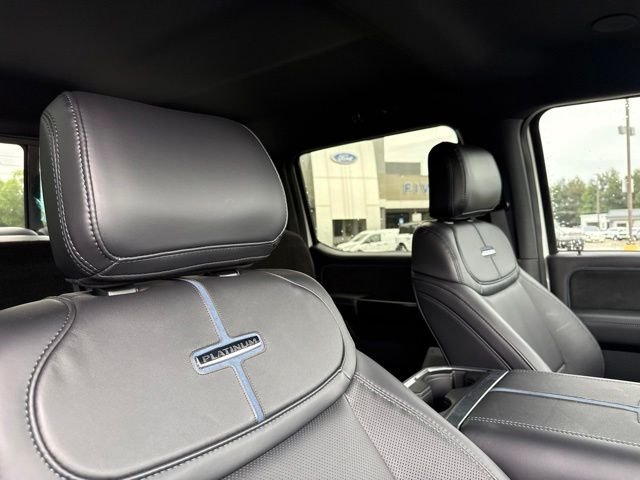 2026 Ford F-250 Super Duty Platinum - Photo 14