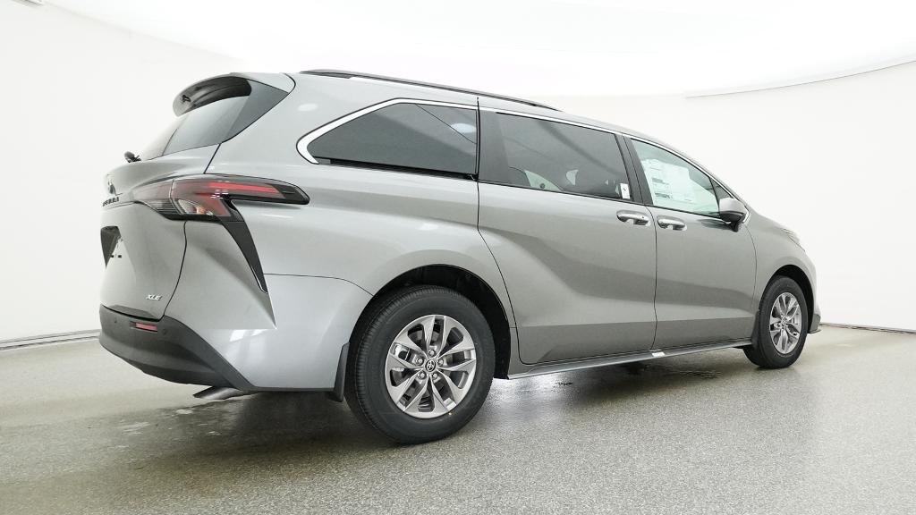 New 2026 Heavy Metal Toyota XLE image 17