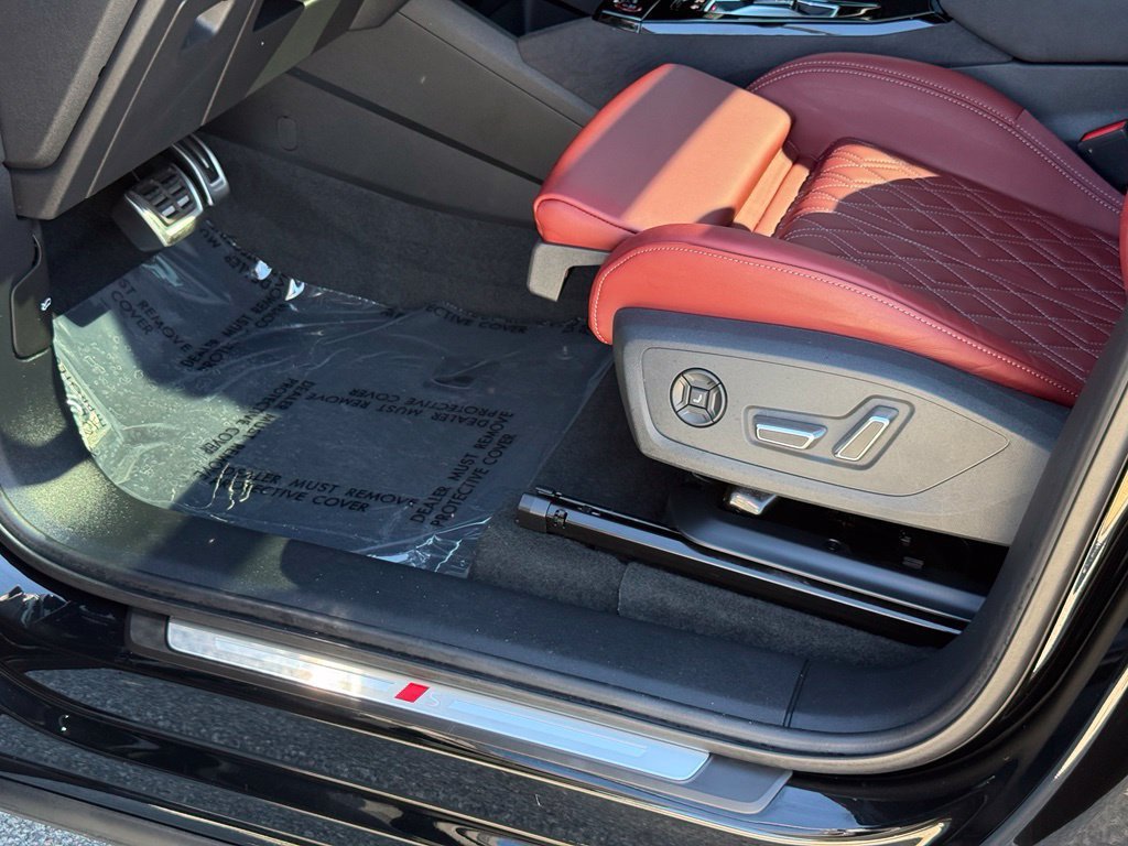 2025 Audi SQ6 e-tron Prestige - Photo 24
