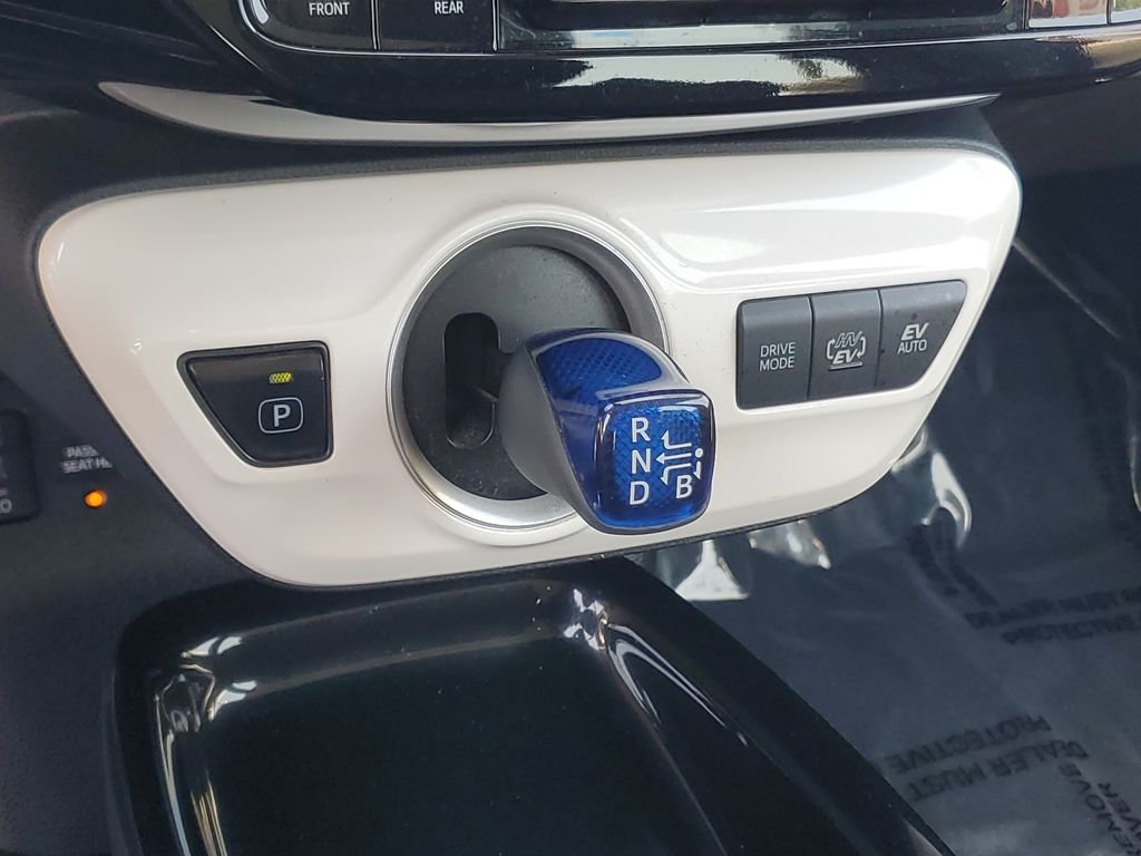 Used 2017 Classic Silver Metallic Toyota Plus image 30