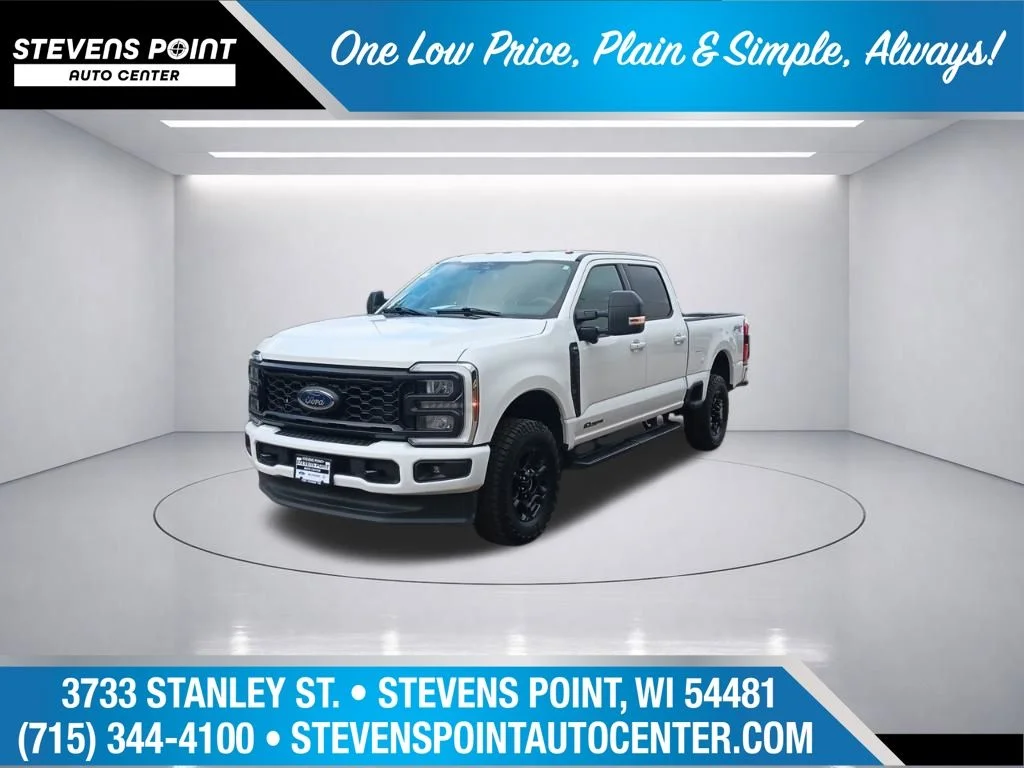 Used 2024 Oxford White Ford XLT image 1