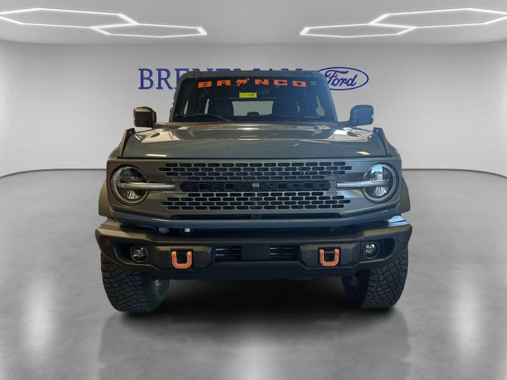 Used 2023 Gray Ford Badlands image 2