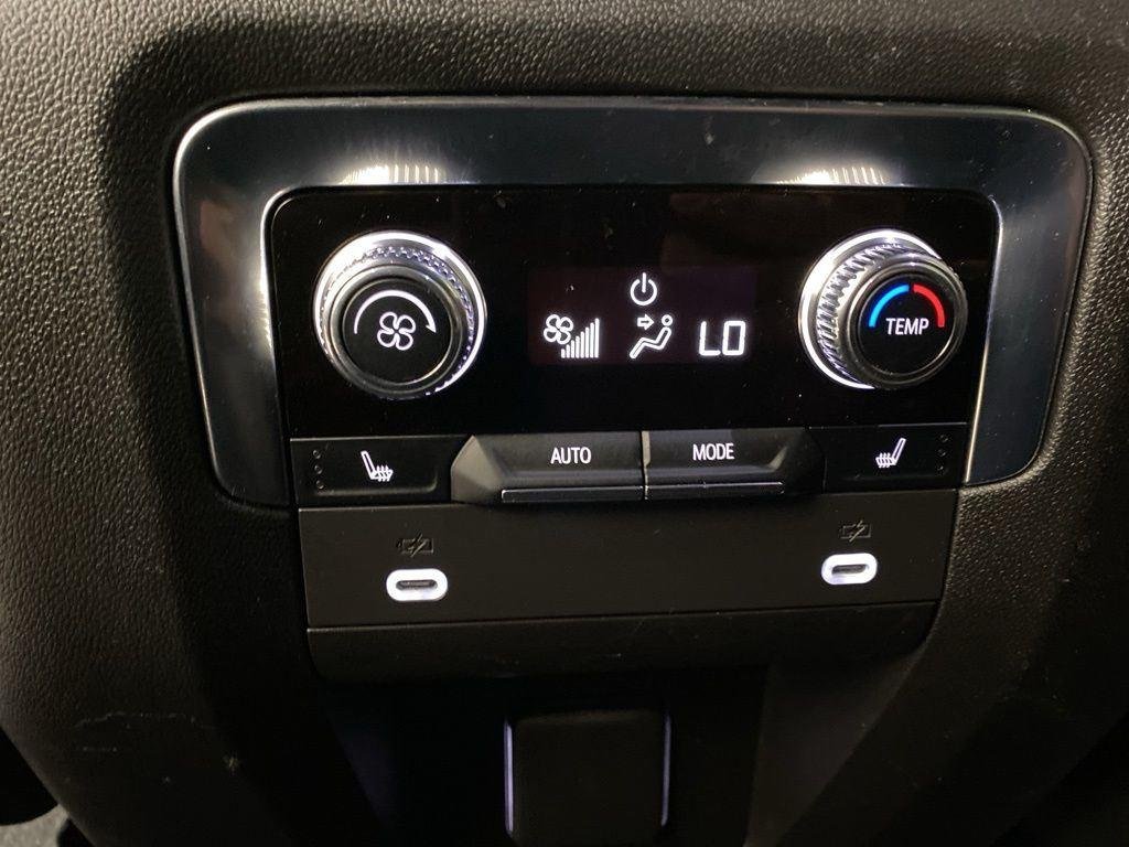Used 2023 Summit White GMC 4WD AT4 image 19
