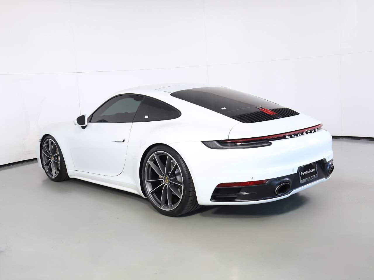 Used 2022 White Porsche Carrera image 3