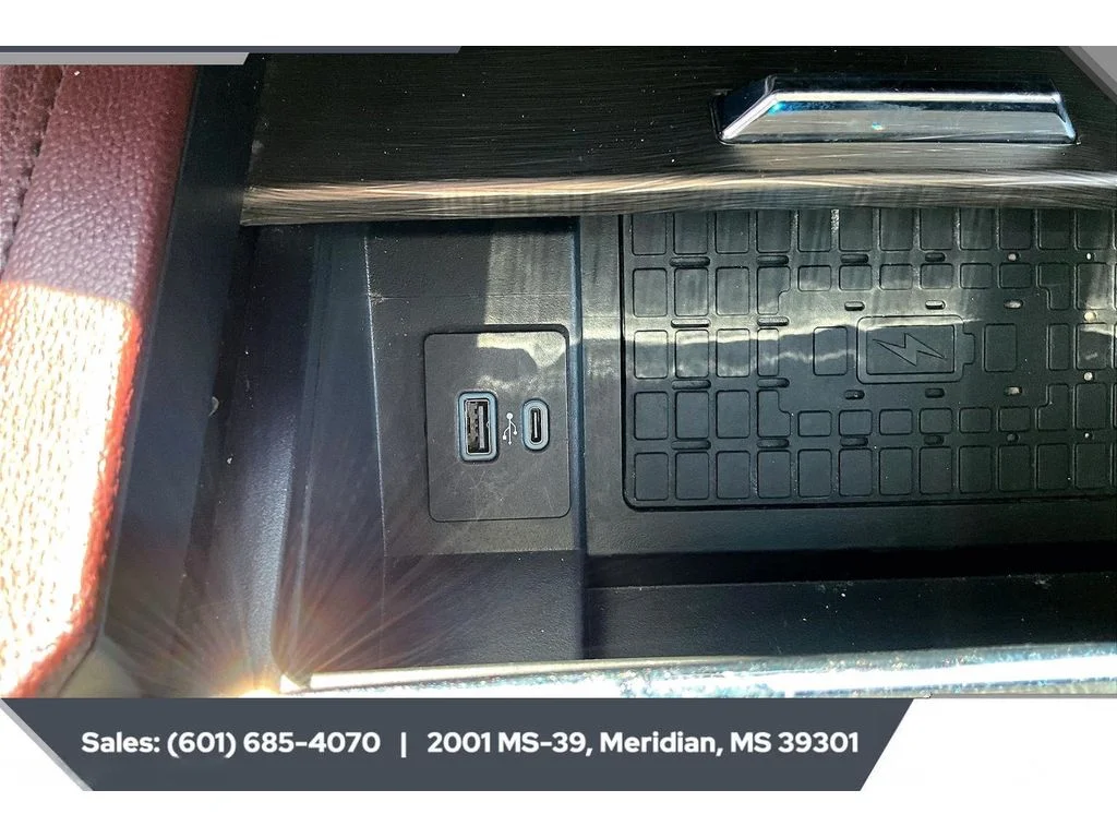 Used 2024 AGATE BLACK METALLIC Ford Limited image 24