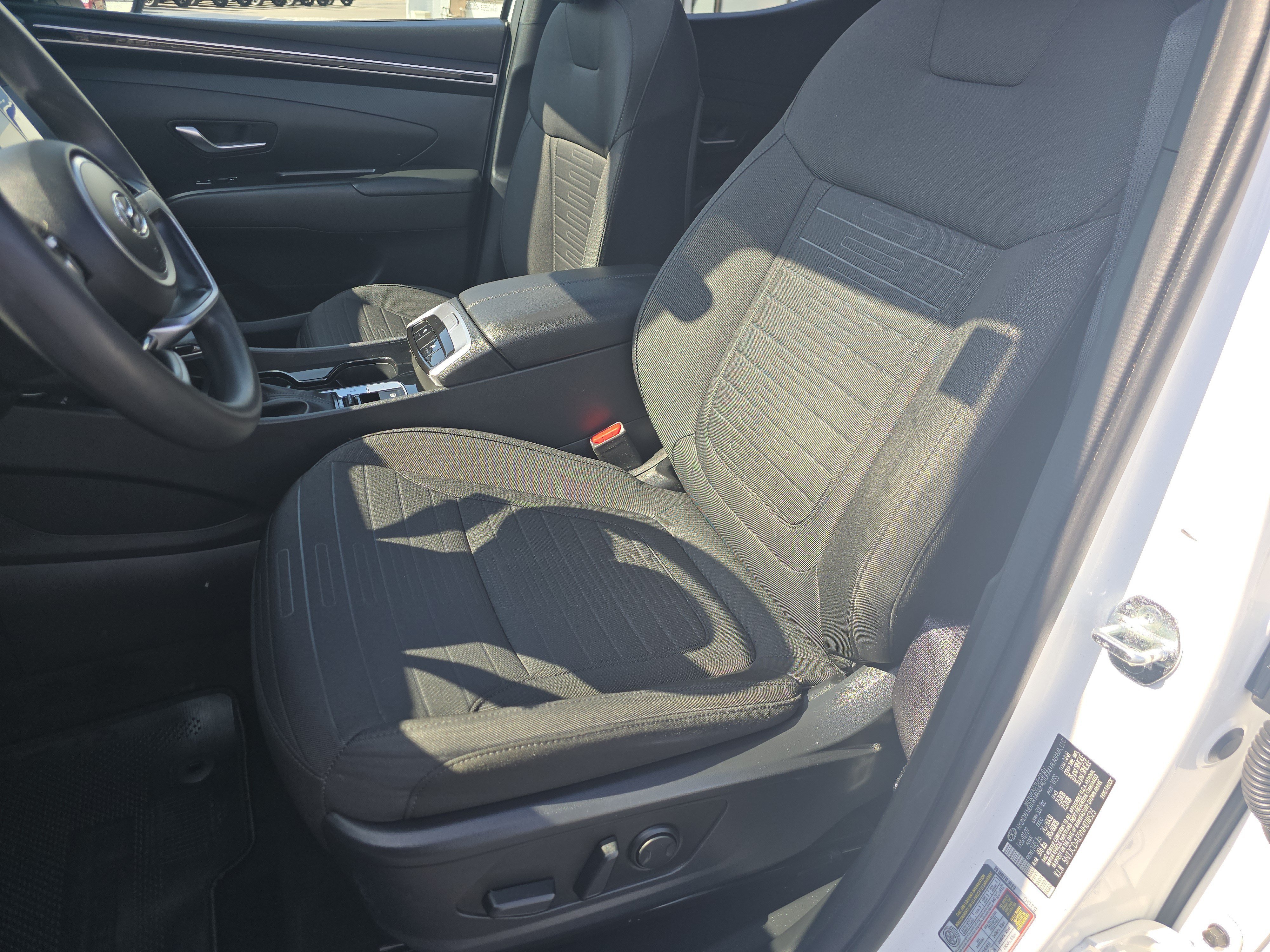 Used 2022 Ice White Hyundai SEL image 22