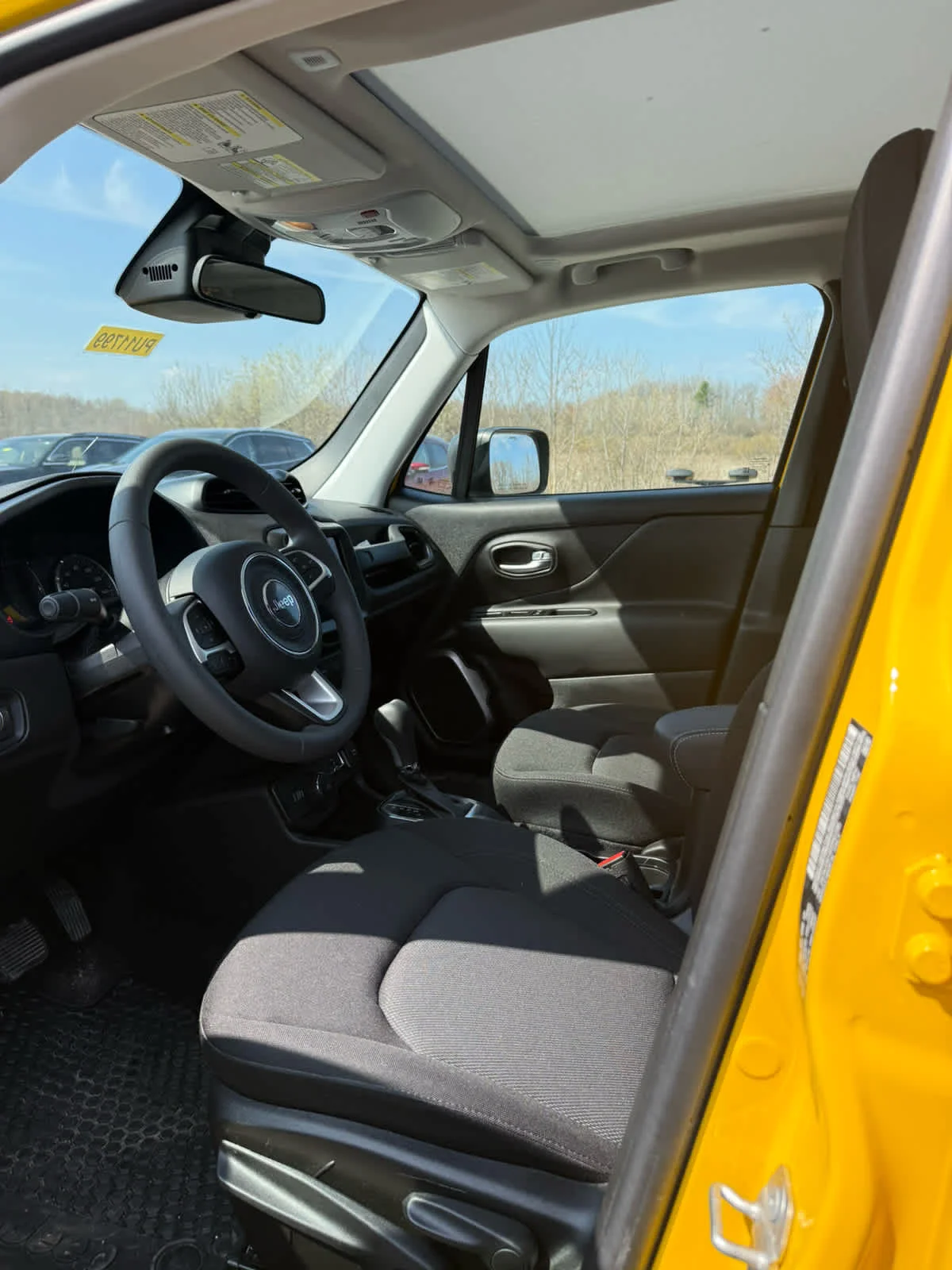 Used 2023 Solar Yellow Clearcoat Jeep Latitude image 5