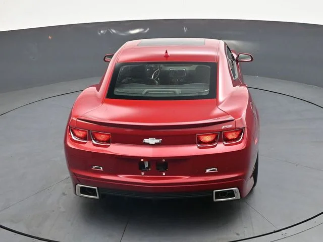 Used 2013 Red Chevrolet 2LT image 23