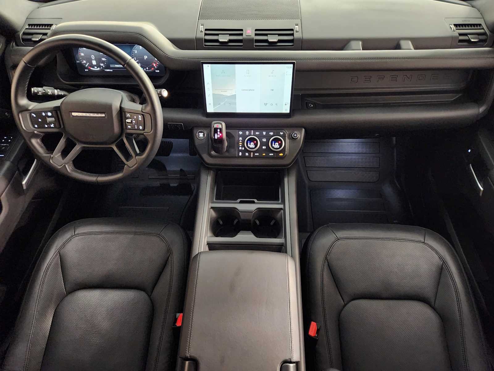 2025 Land Rover Defender X-Dynamic SE - Photo 6