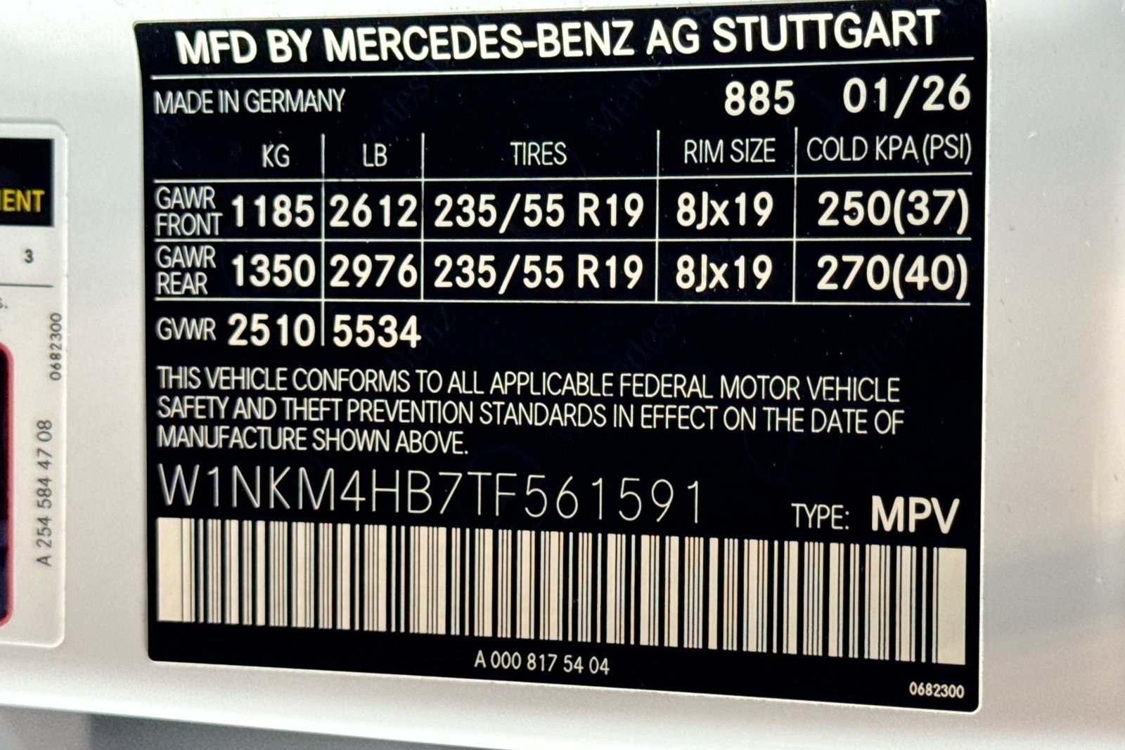 New 2026 MANUFAKTUR Moonlight White Metallic Mercedes-Benz GLC 300 image 30