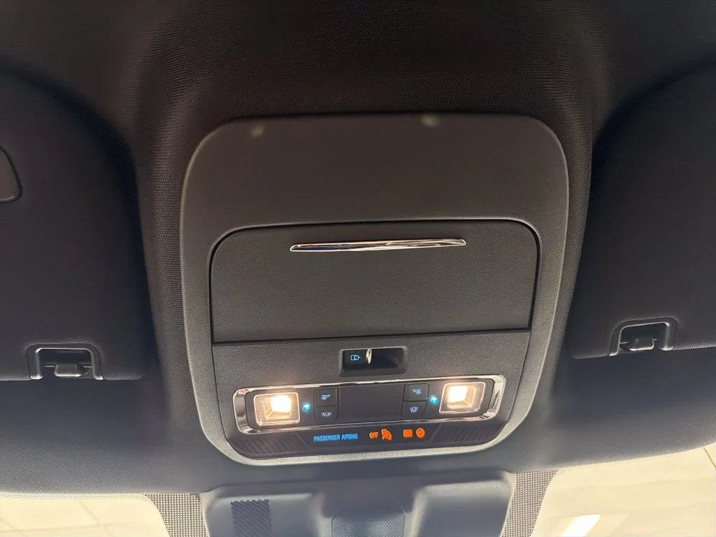 New 2026 Oxford White Ford Lariat® image 17