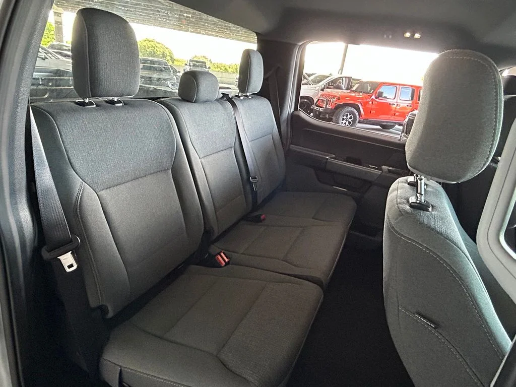 Used 2025 Silver Metallic Ford XLT image 20