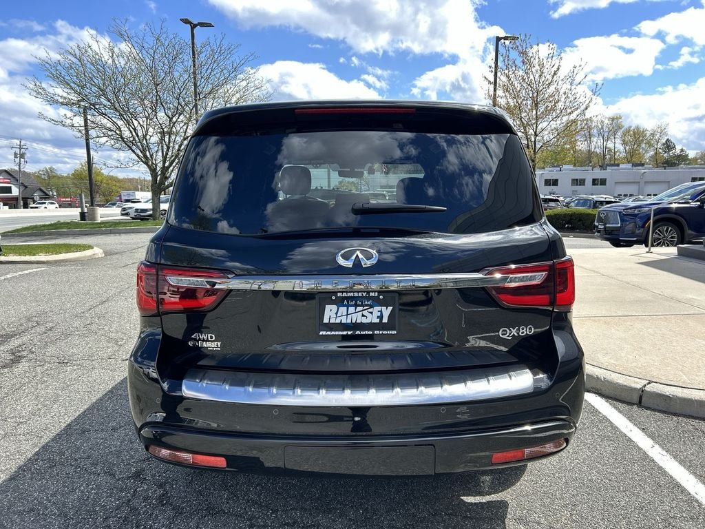 Certified Used 2024 Black INFINITI Sensory image 27
