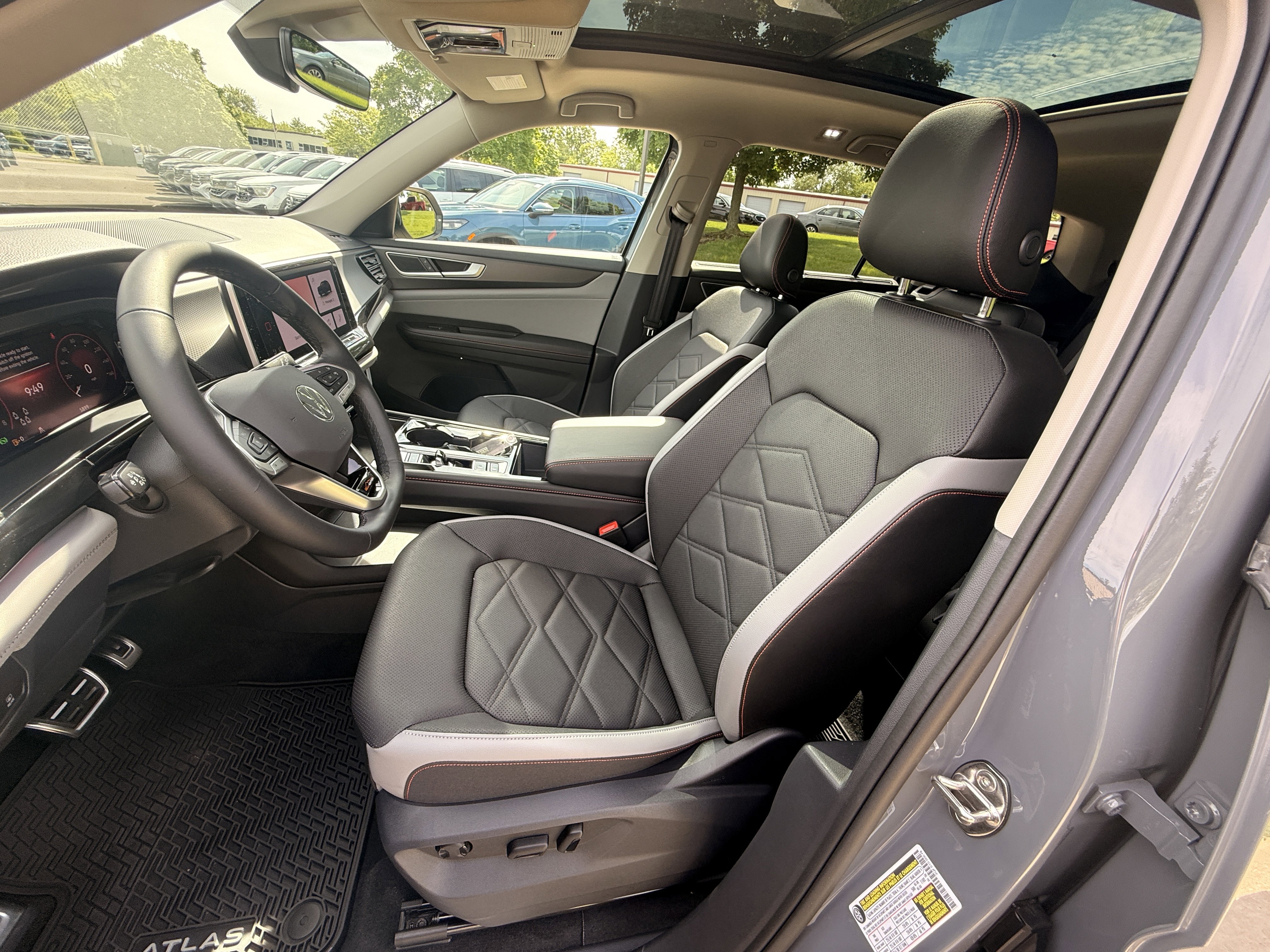 Certified Used 2025  Volkswagen 2.0T Peak Edition image 25