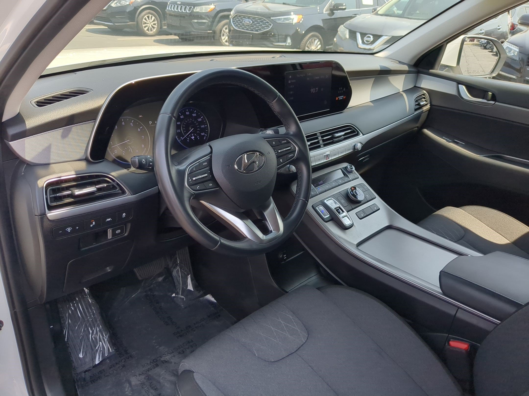 Certified Used 2022 Hyper White Hyundai SEL image 14