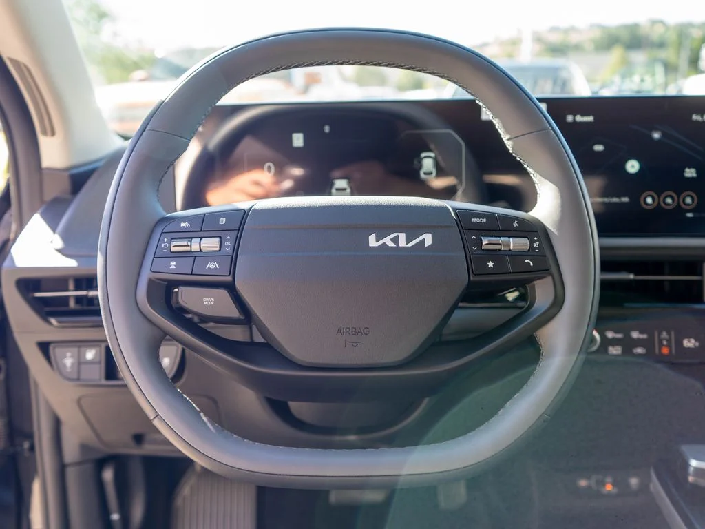 New 2026 Panthera Metal Kia LIGHT image 15