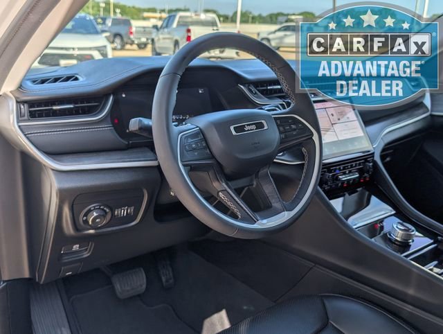 Used 2023 White Jeep Limited image 4