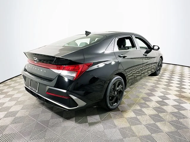 New 2026 Hyundai ELANTRA SEL Sport