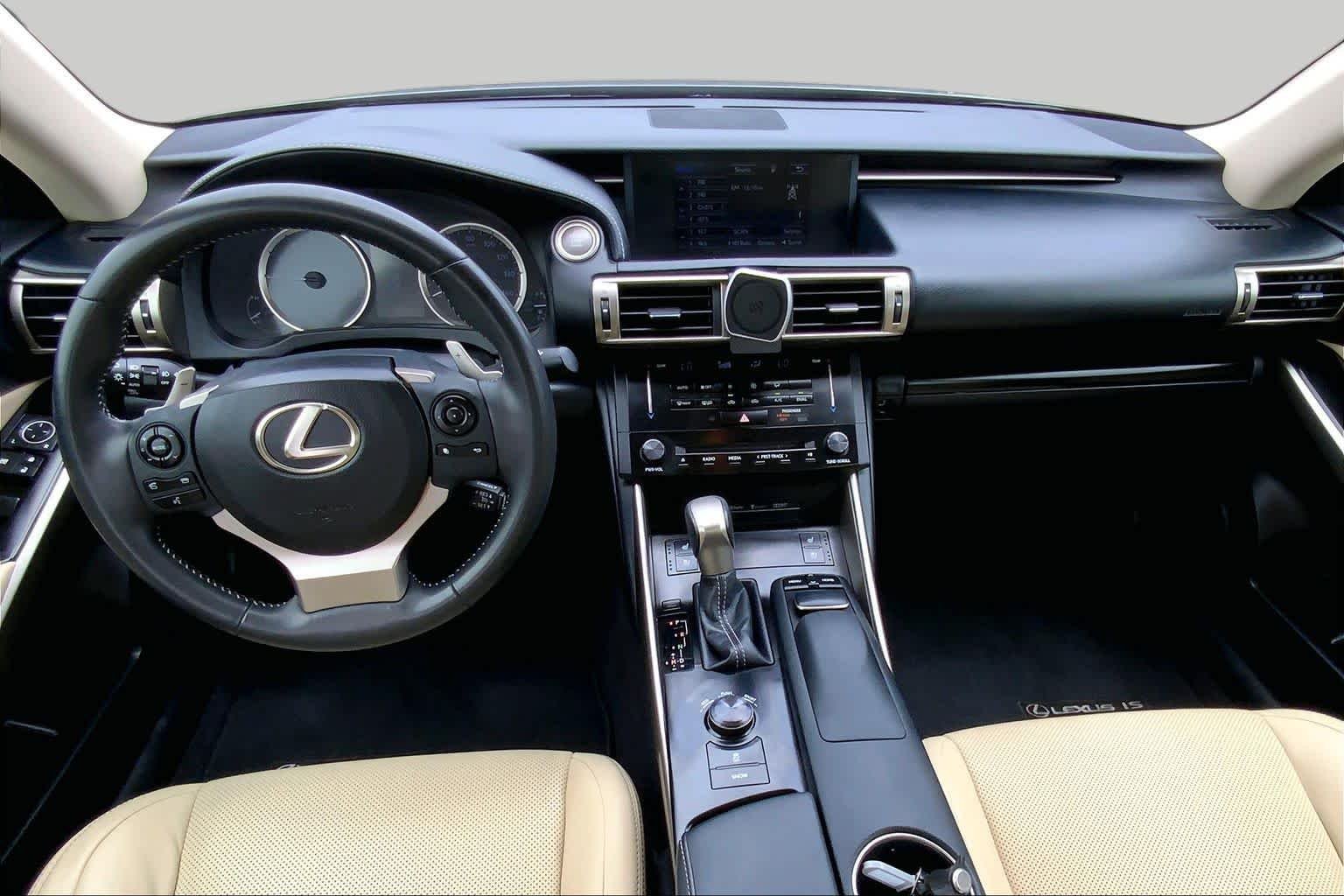 Used 2014 Nebula Gray Pearl Lexus  image 16